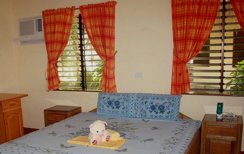 Aqua-Landia Resort Dauin Bagian luar foto