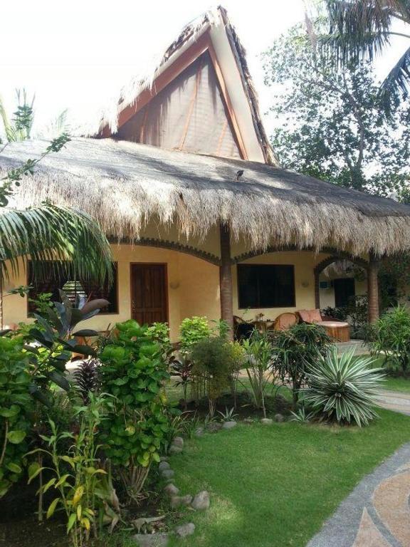 Aqua-Landia Resort Dauin Bagian luar foto