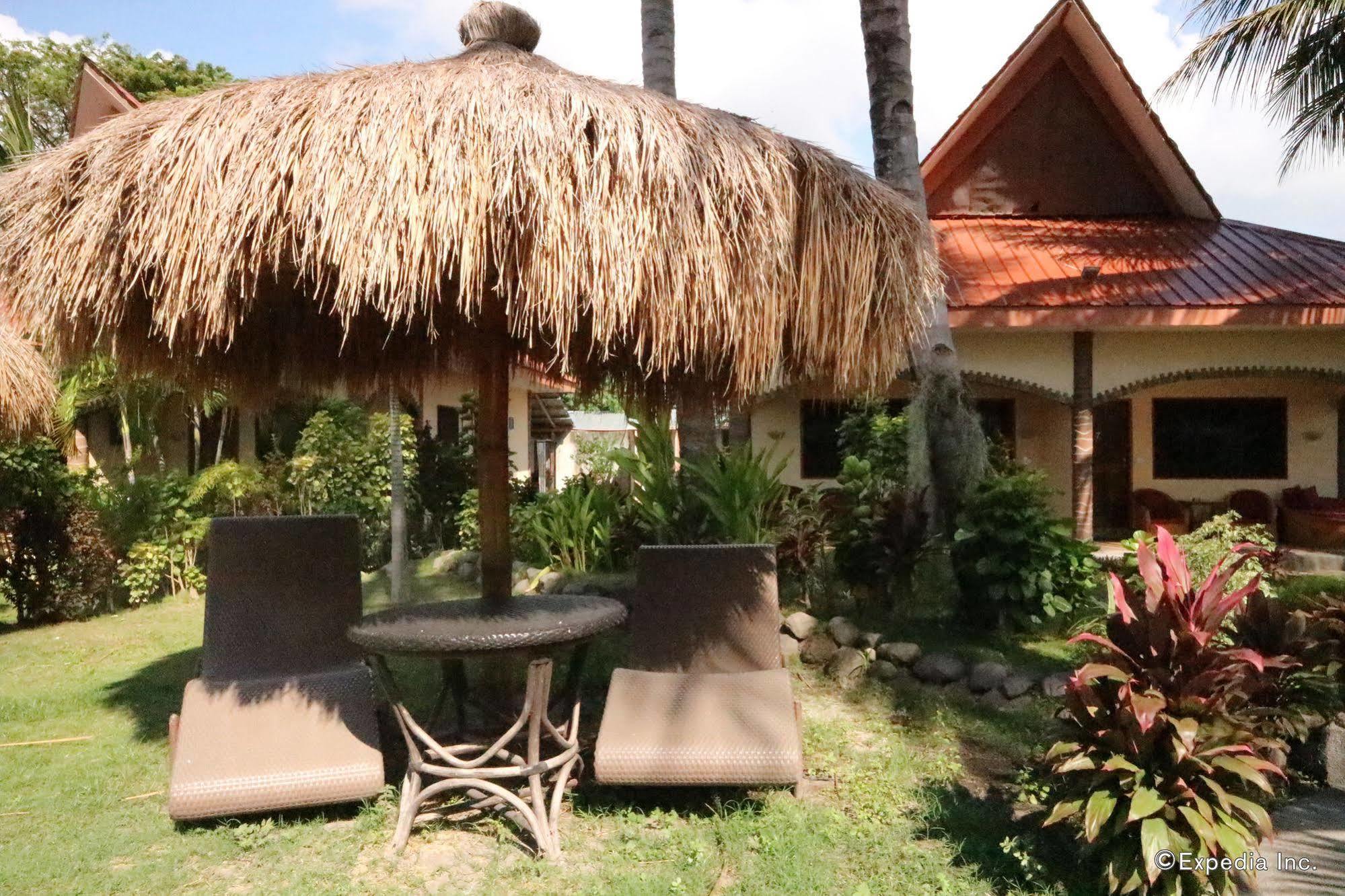 Aqua-Landia Resort Dauin Bagian luar foto